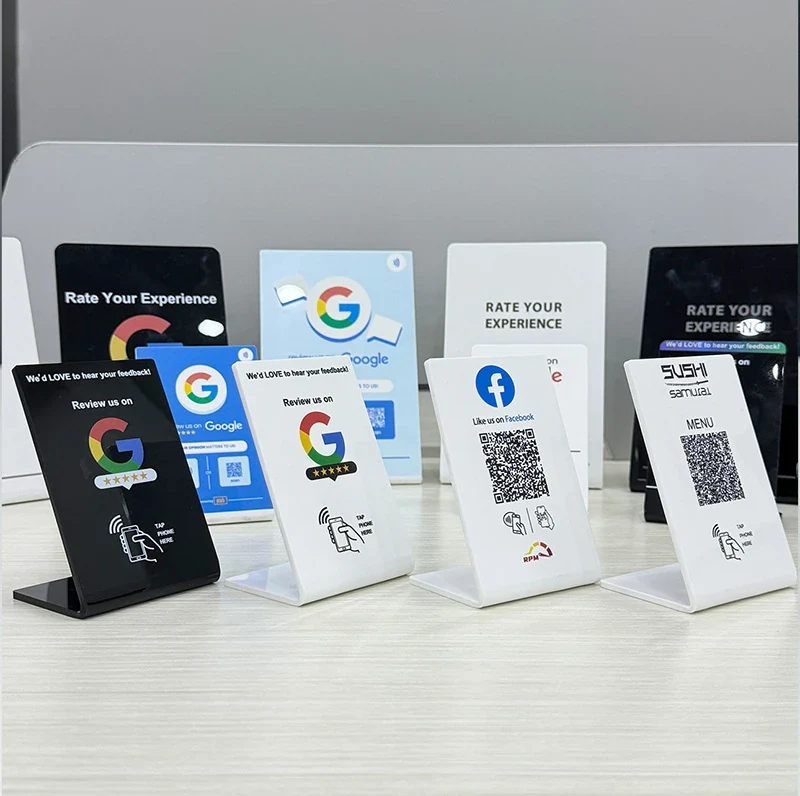 NFC・レンチキュラー機能を行うNFC・レンチキュラー・特殊印刷対応アクリルカード・プレートの日本向けOEM工程