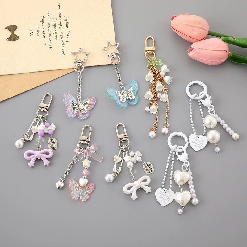 アクリルキーホルダー用金具・ストラップ・付属パーツのOEM対応写真(butterfly pearl chain)