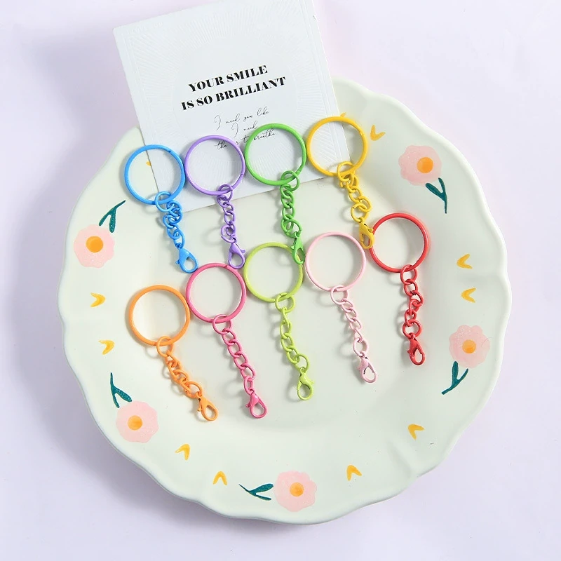 アクリルキーホルダー用金具・ストラップ・付属パーツのOEM対応写真(colored chain keyring 02)