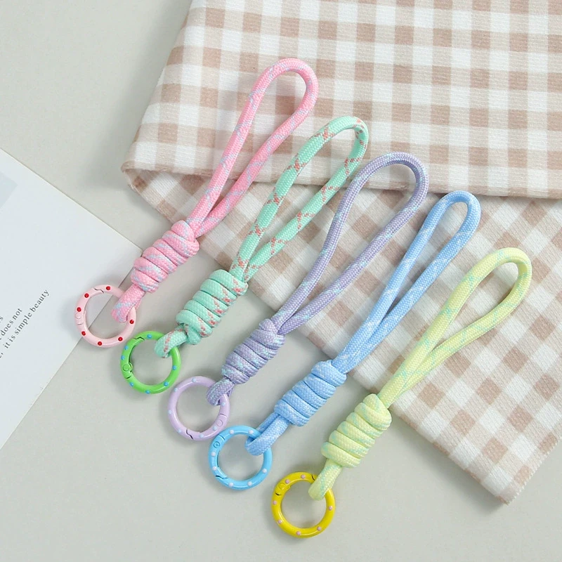 アクリルキーホルダー用金具・ストラップ・付属パーツのOEM対応写真(macaron phone strap 01)