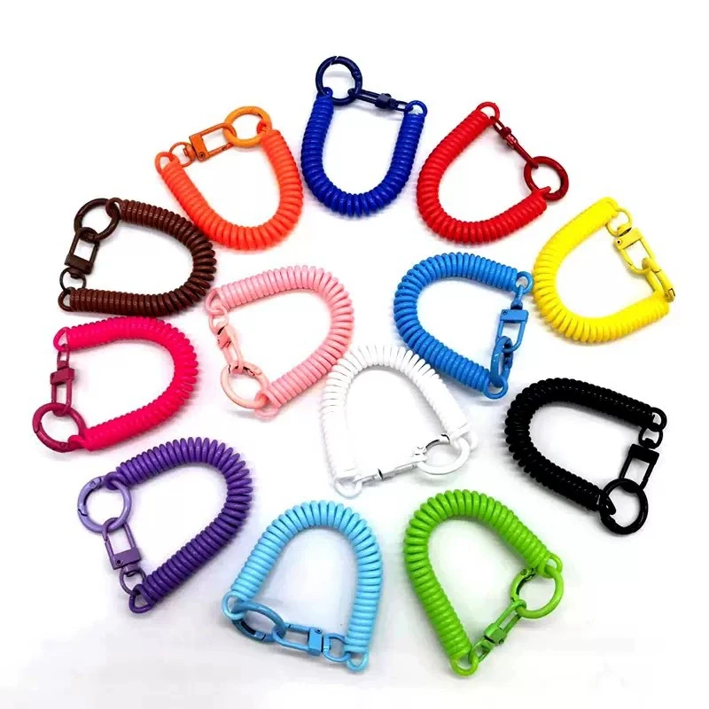 アクリルキーホルダー用金具・ストラップ・付属パーツのOEM対応写真(spiral coil carabiner set)