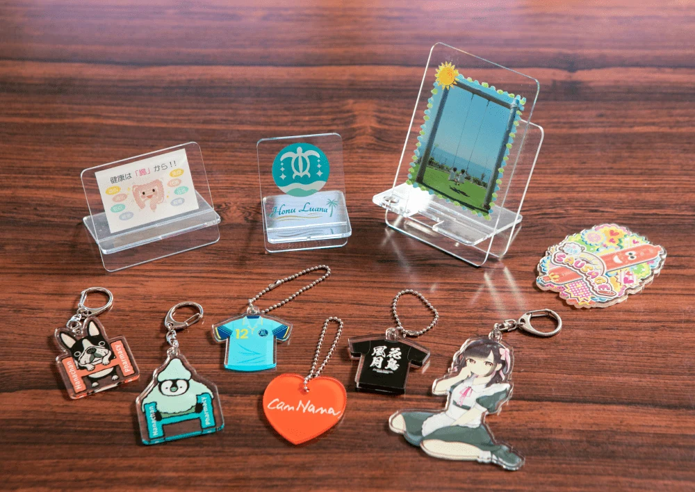 イベント物販・期間限定商品向け特殊加工・複雑構造対応アクリルグッズOEMの活用例