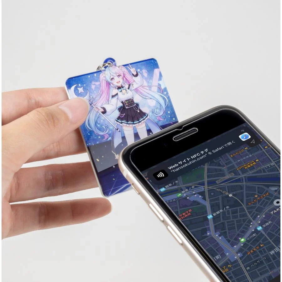 日本向けNFC内蔵アクリルグッズOEMに対応するアクリルブロック・写真印刷の製作イメージ。アクリルグッズOEMの仕様確認・量産相談向け。